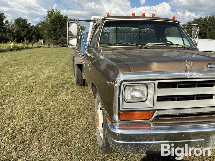 1989-dodge-ram-350-image-10