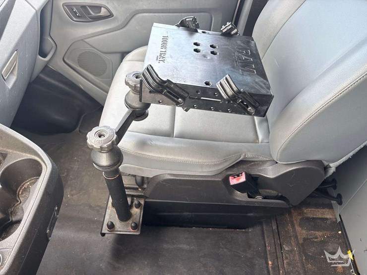 2017-ford-transit-image-16