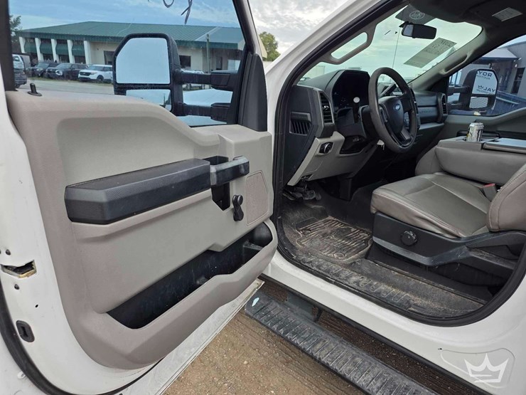 2017-ford-f250-image-12