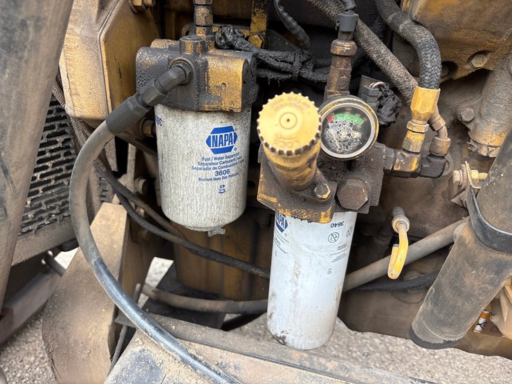 2007-caterpillar-225-kw-image-18