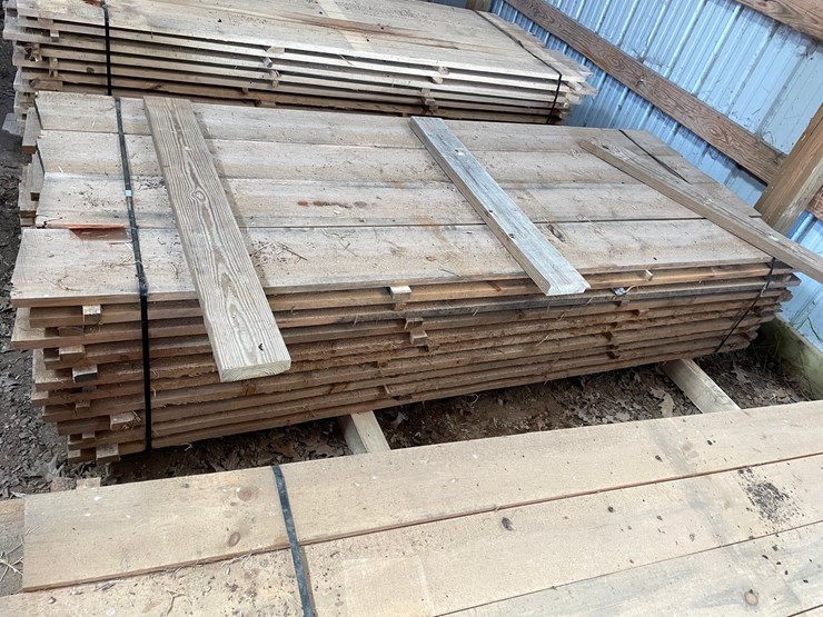 #1681-•-bundle-of-pine-boards-image-2