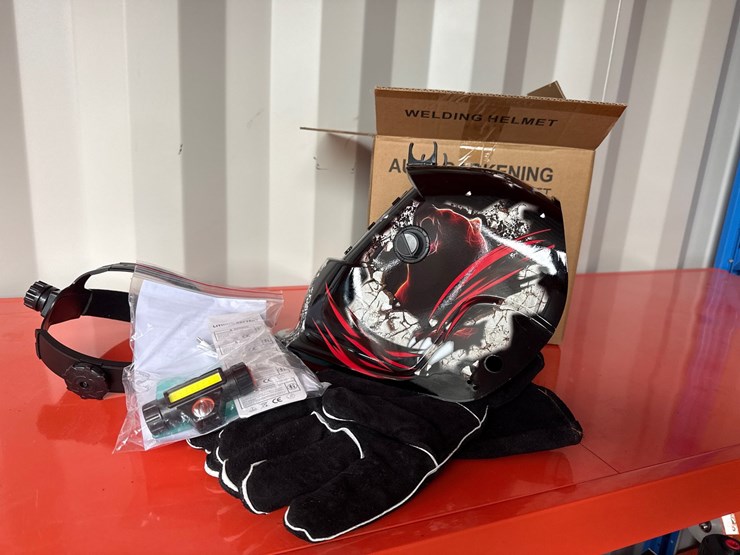 #1484-•-auto-darkening-welding-helmet-with-light-and-welding-gloves-image-1