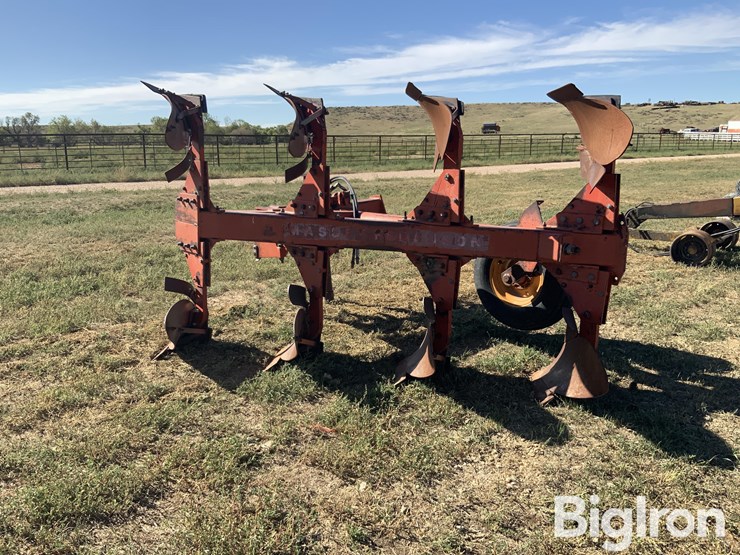 massey-ferguson-570-image-7
