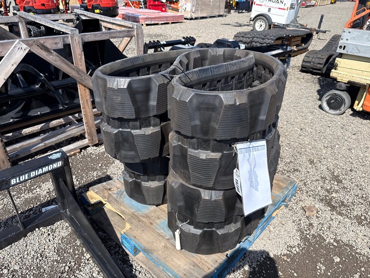 #2052-•-set-of-skid-steer-rubber-tracks-450-x-50-x-100-image-1