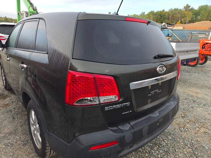 2011-kia-sorento-image-20