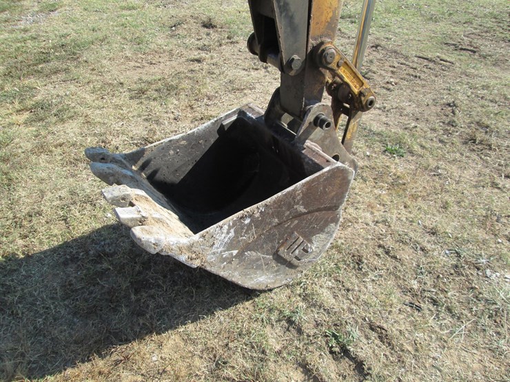 new-holland-e55bx-image-25