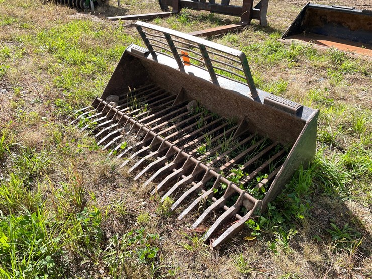 #1613-•-skid-steer-rock-bucket-image-1