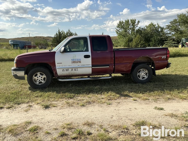 2004-chevrolet-silverado-1500-image-8