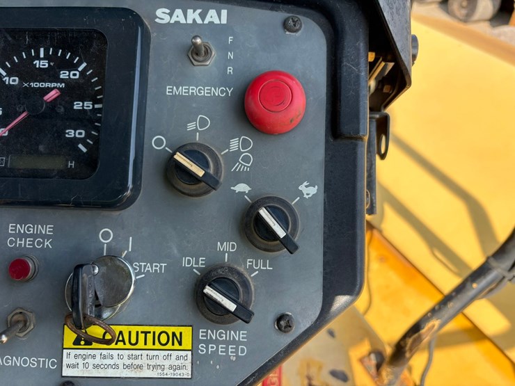 #2410-•-2015-sakia-sw880-double-drum-smooth-roller-compactor-image-47