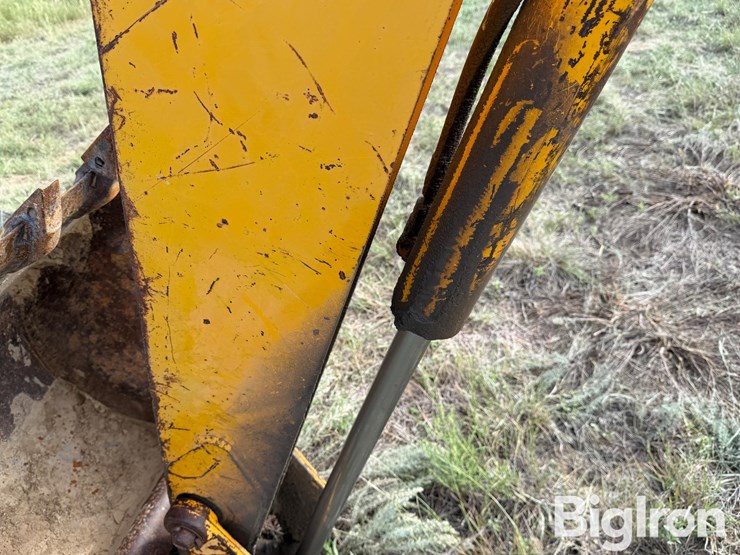 1986-deere-210c-image-17