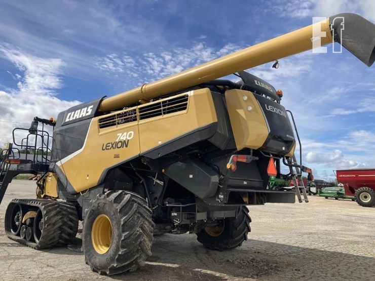 2015-claas-lexion-740-image-2