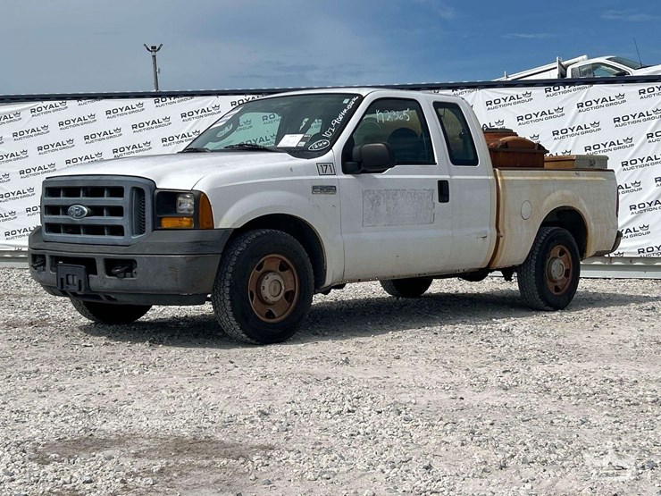 2007-ford-f250-image-1