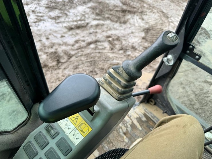 2023-bobcat-e35i-image-30