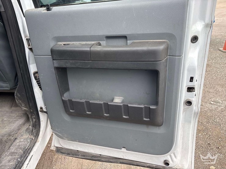 2016-ford-f350-image-26