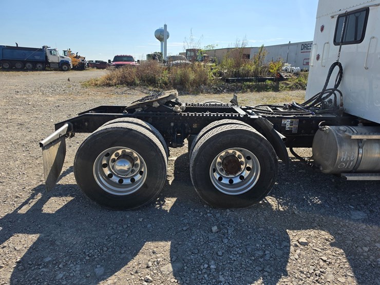 2018-kenworth-t800-image-99