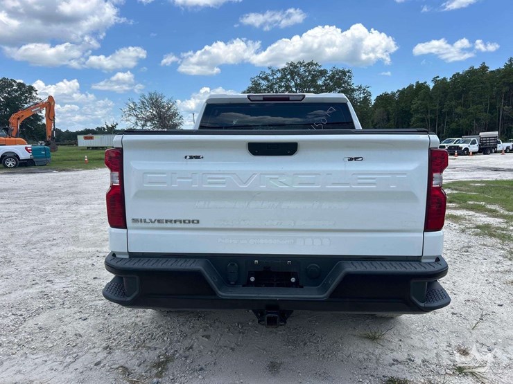 2022-chevrolet-silverado-1500-image-13