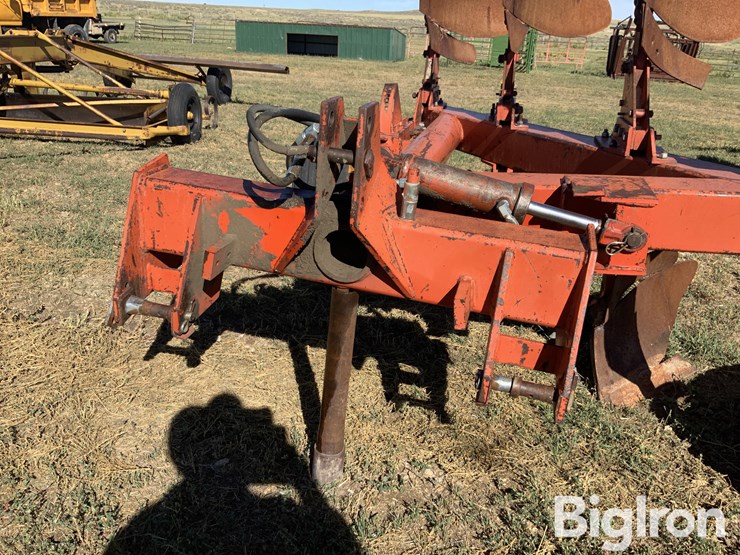 massey-ferguson-570-image-9