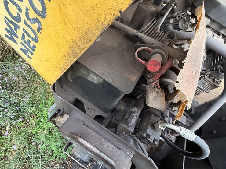 2016-wacker-neuson-rd12a-image-18