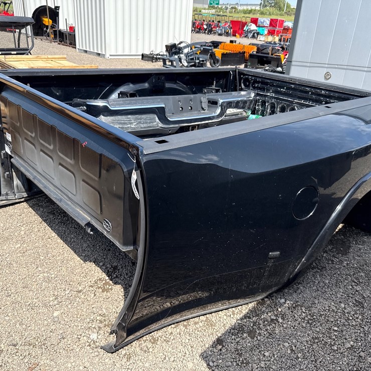 #6093 • DODGE 8' PICKUP TRUCK BED