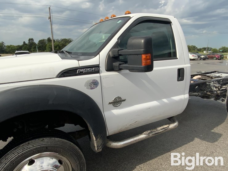 2015-ford-f550-xl-image-12