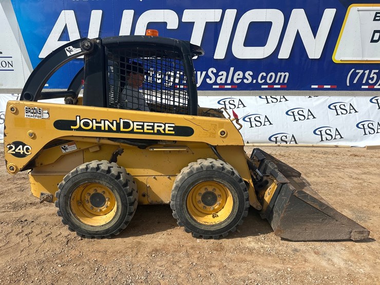 2003-john-deere-240-image-6