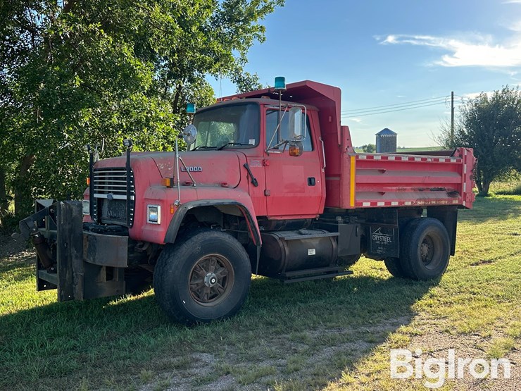 1995-ford-l9000-image-1