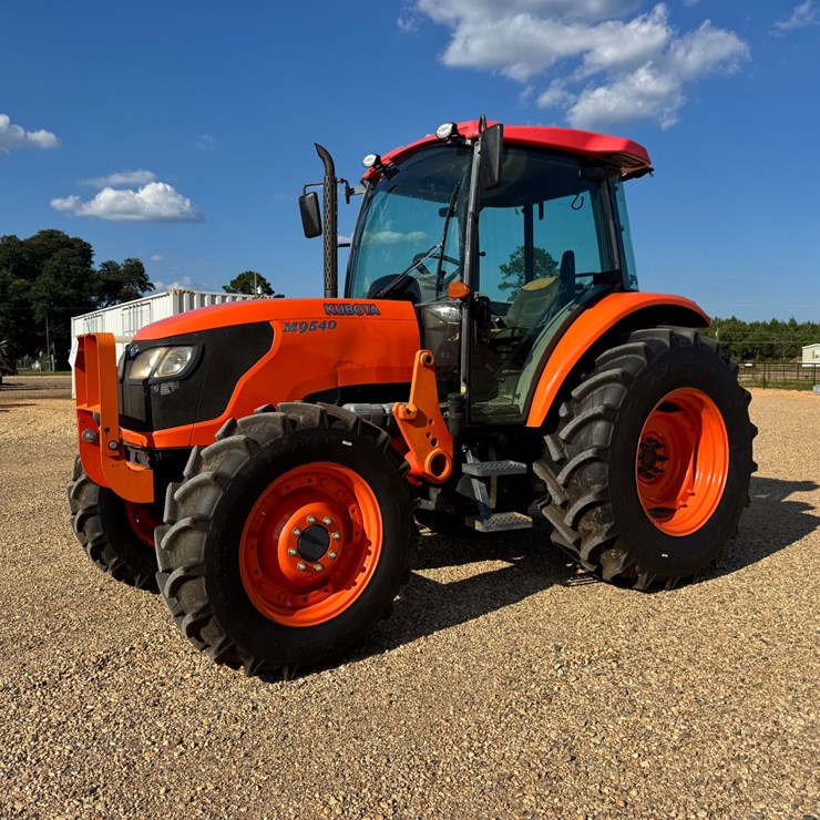 KUBOTA M9540