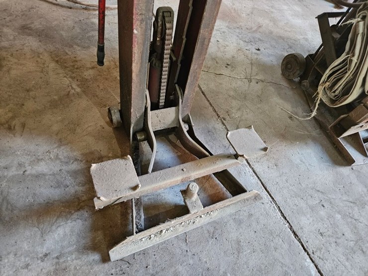#8770-•-manual-crank-shop-jack-image-7