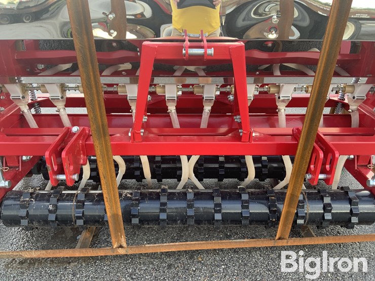 2026-massey-ferguson-730-image-10