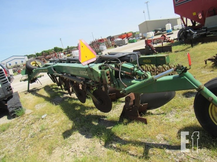 john-deere-2800-image-6