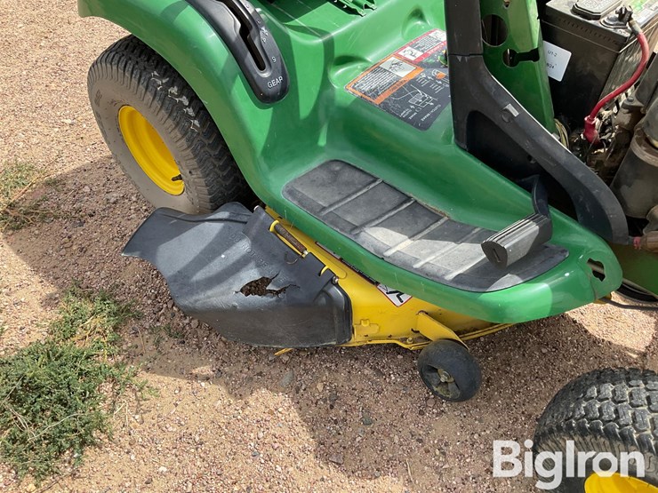 john-deere-lt133-image-12