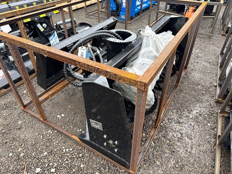 #6048-•-agt-60"-skid-steer-snow-blower-image-3