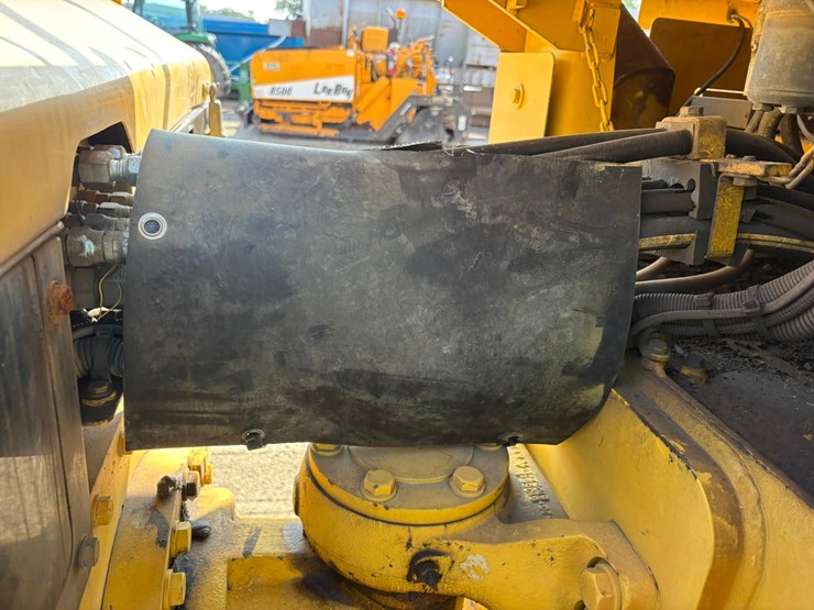 #2410-•-2015-sakia-sw880-double-drum-smooth-roller-compactor-image-23