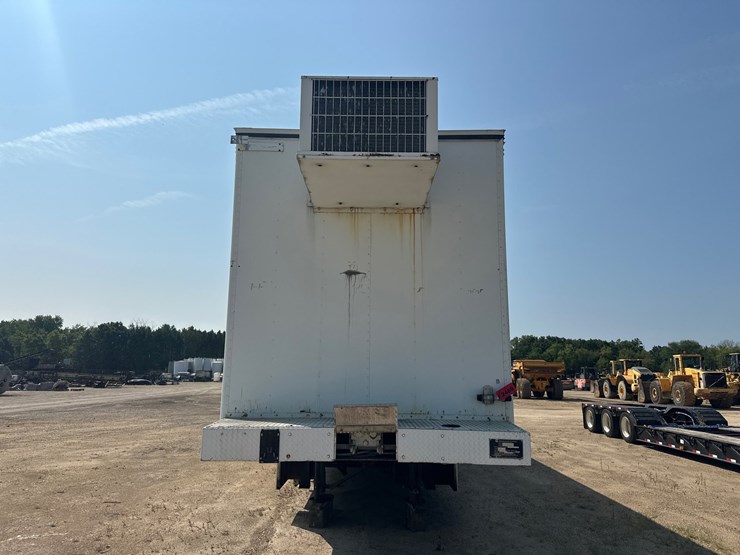 #2489-•-1990-calumet-mmt449l-lab-trailer-image-8