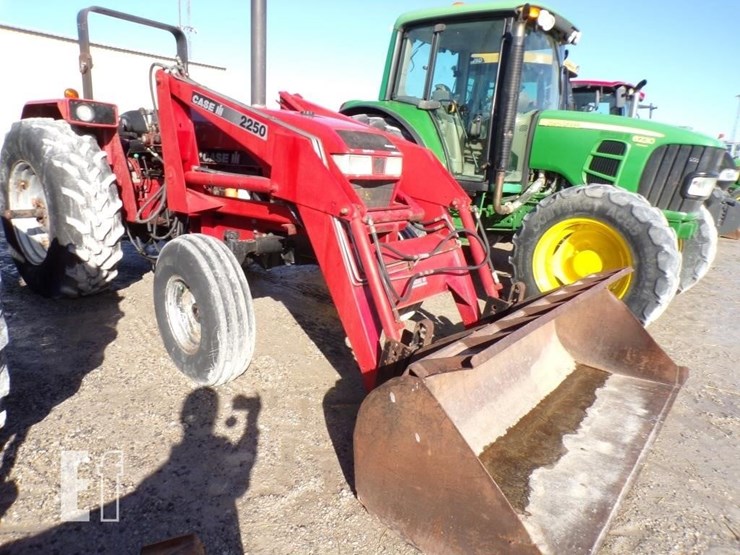 1996-case-ih-4230-image-1