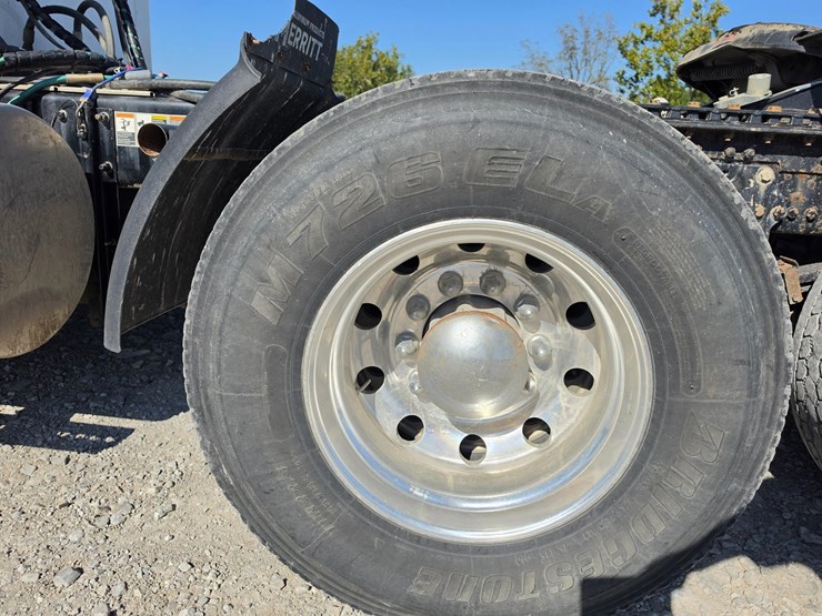 2018-kenworth-t800-image-133
