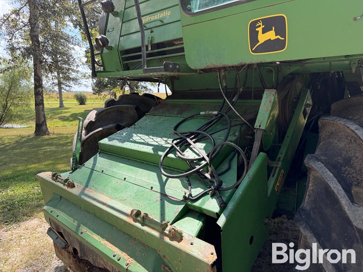 1977-john-deere-6600-image-9