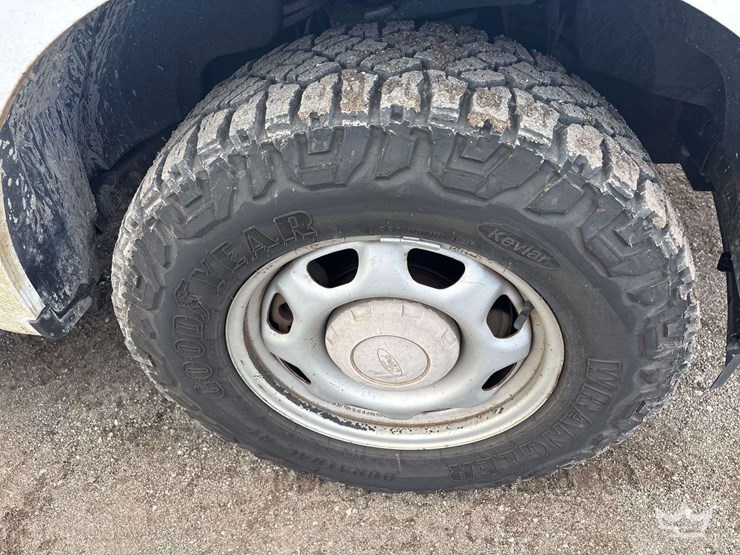 2017-ford-f150-image-29