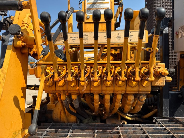 2009-leeboy-l8500t-image-20