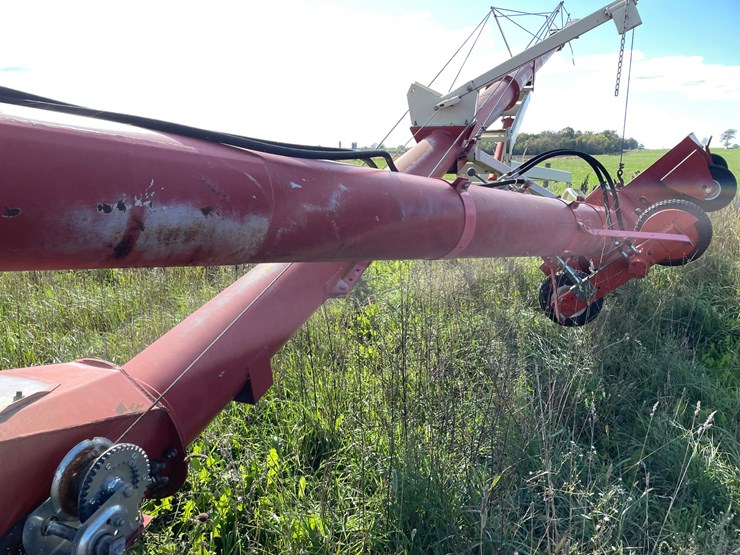 buhler-farm-king-1060-image-13