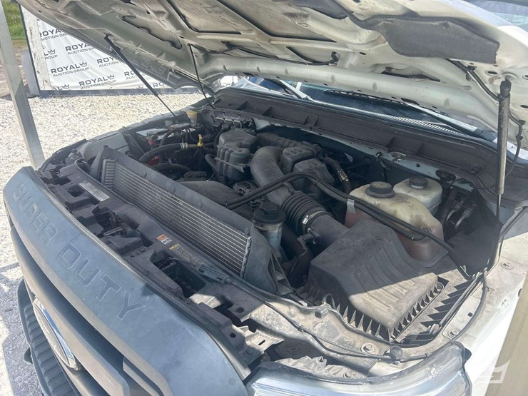 2015-ford-f350-image-8