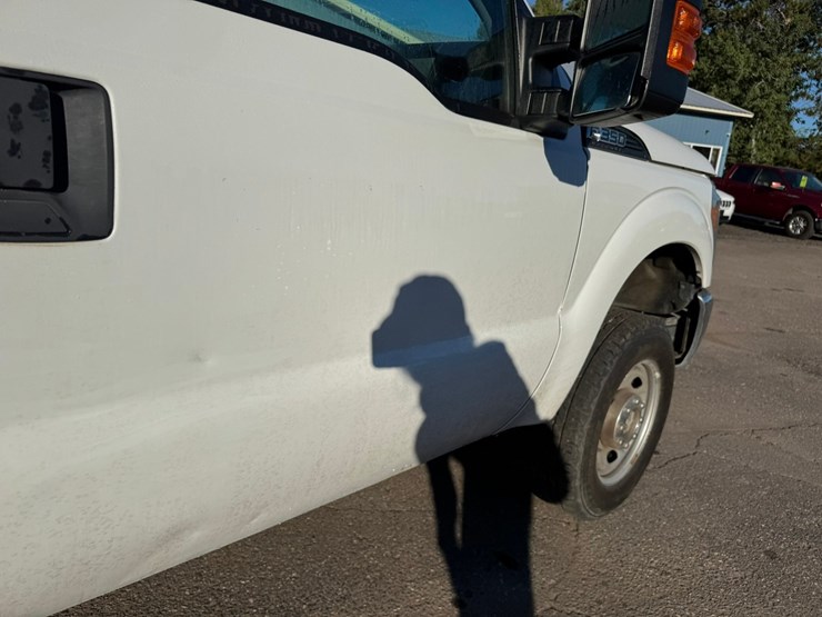 2015-ford-f350-image-25