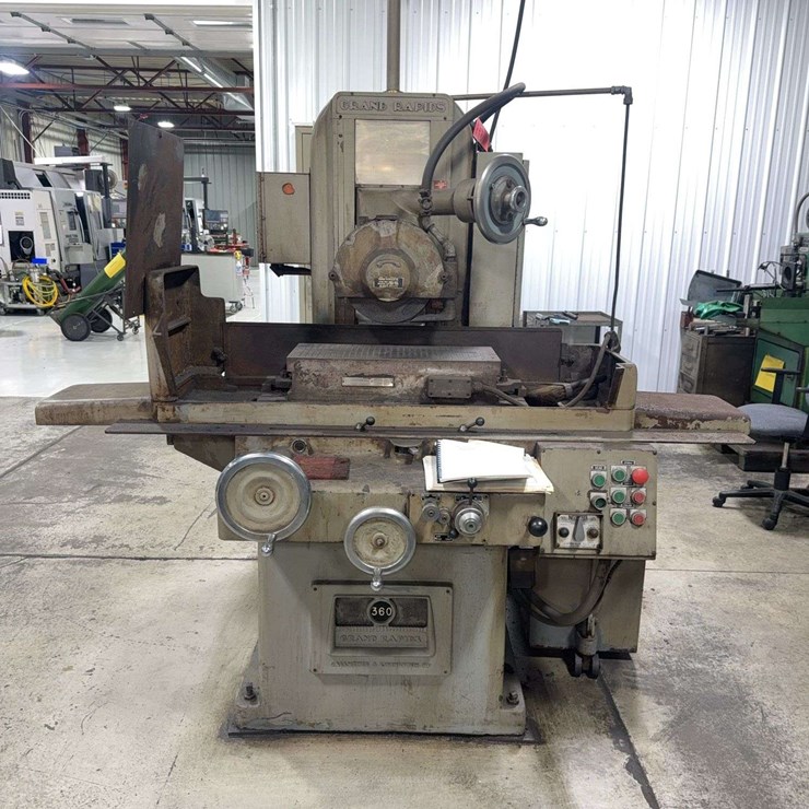 1973 Grand Rapids large industrial grinder Model: 360 S/N: 360282