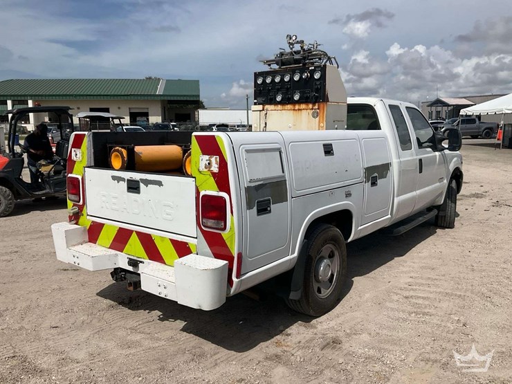 2006-ford-f350-image-3