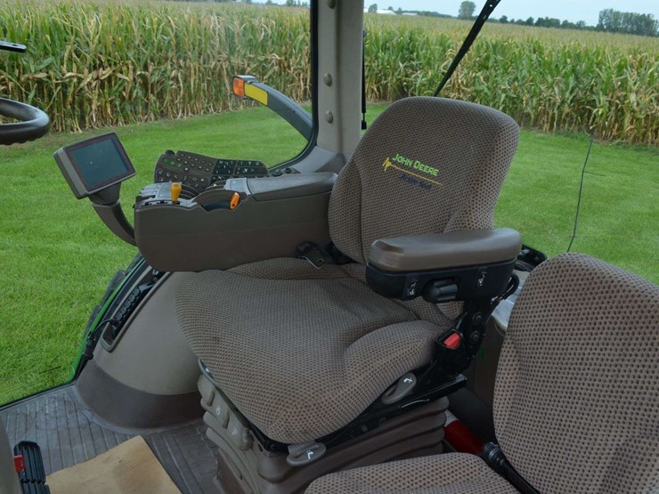2011-john-deere-r-image-39