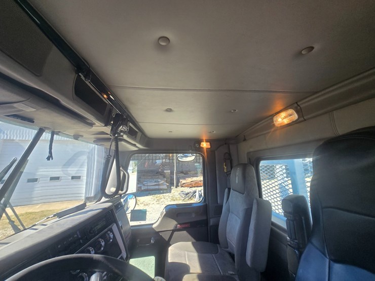 2008-kenworth-t800-image-43