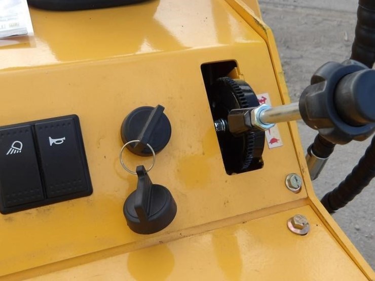 2026-zjz-zjz-380-skid-steer-loader-image-14