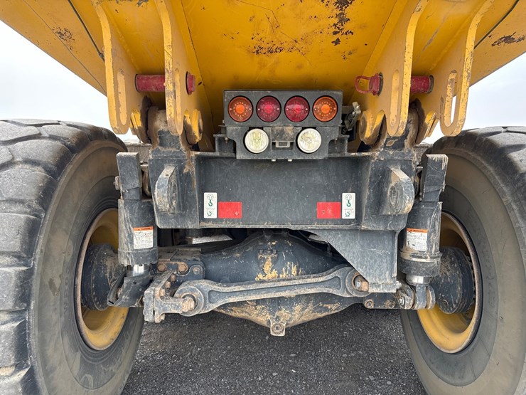 2018-komatsu-hm400-5-image-15