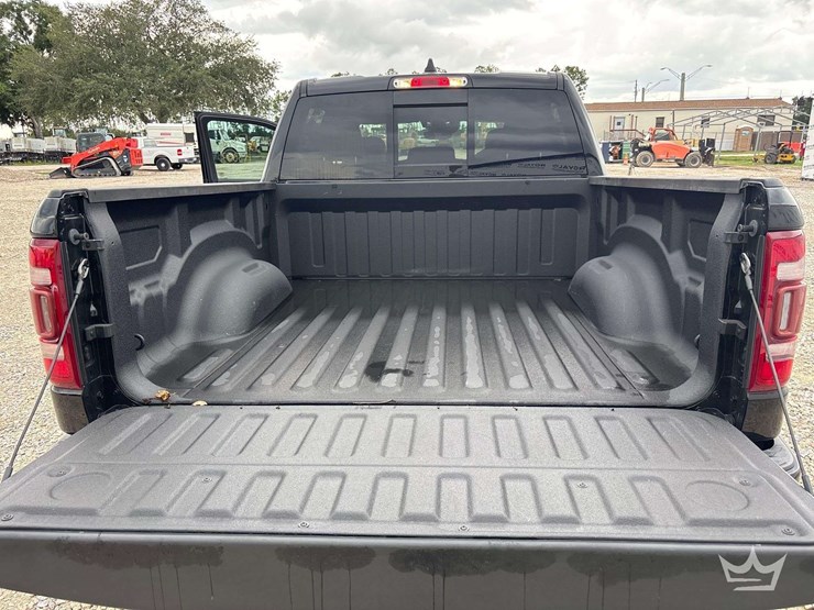 2019-dodge-1500-image-22