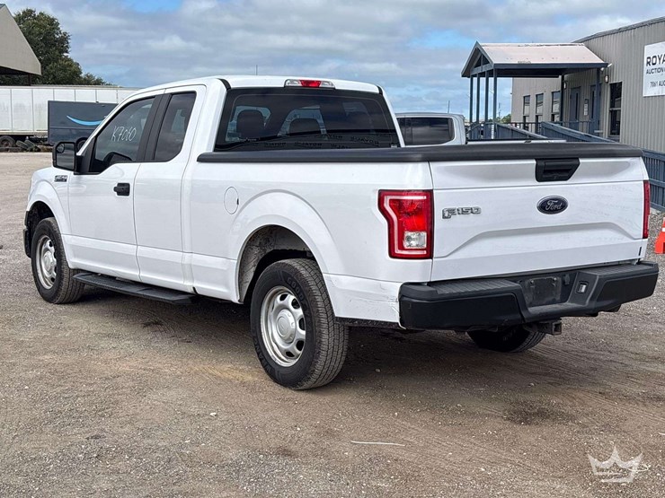 2017-ford-f150-image-4